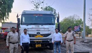 रेत के अवैध परिवहन पर बड़ी कार्रवाई, 6 हाइवा और 3 ट्रैक्टर जब्त