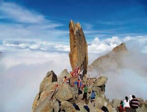🔱 सावन में किन्नूर कैलाश की महिमा और पौराणिक रहस्य