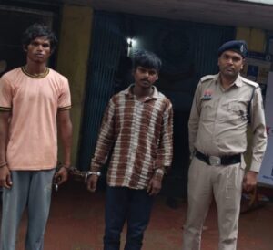 कृषि फार्म में चोरी करने वाले 02 आरोपी गिरफ्तार, चोरी की ग्राइंडर, टाइल्स कटिंग मशीन सहित केबल तार जब्त